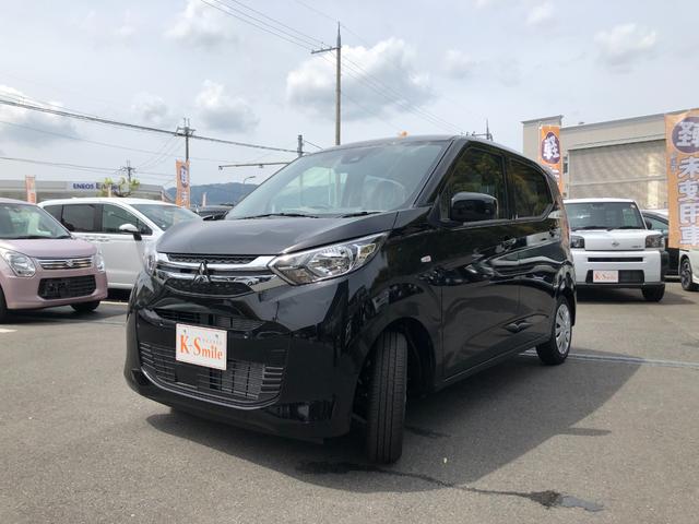 ｅＫワゴン Ｍ　届出済未使用車　衝突軽減ブレーキバックカメラ　クリアランスソナー　レーンアシスト　衝突被害軽減システム　オートライト　スマートキー　アイドリングストップ　電動格納ミラー　シートヒーター　ベンチシート（5枚目）