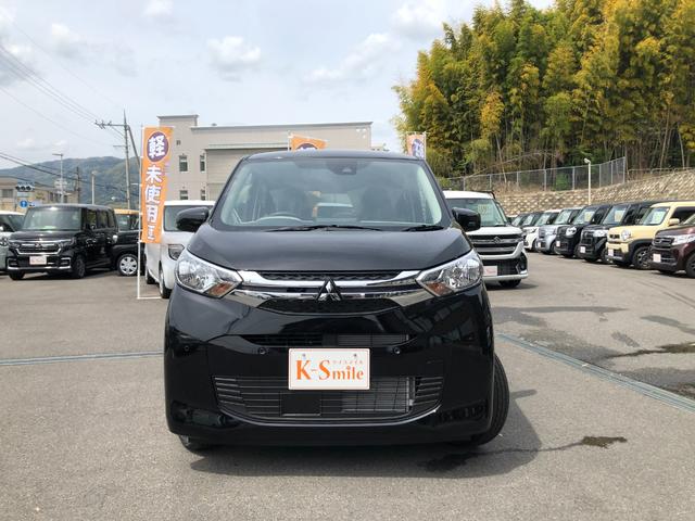 ｅＫワゴン Ｍ　届出済未使用車　衝突軽減ブレーキバックカメラ　クリアランスソナー　レーンアシスト　衝突被害軽減システム　オートライト　スマートキー　アイドリングストップ　電動格納ミラー　シートヒーター　ベンチシート（6枚目）