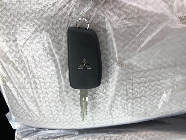 ｅＫワゴン Ｍ　届出済未使用車　衝突軽減ブレーキバックカメラ　クリアランスソナー　レーンアシスト　衝突被害軽減システム　オートライト　スマートキー　アイドリングストップ　電動格納ミラー　シートヒーター　ベンチシート（18枚目）