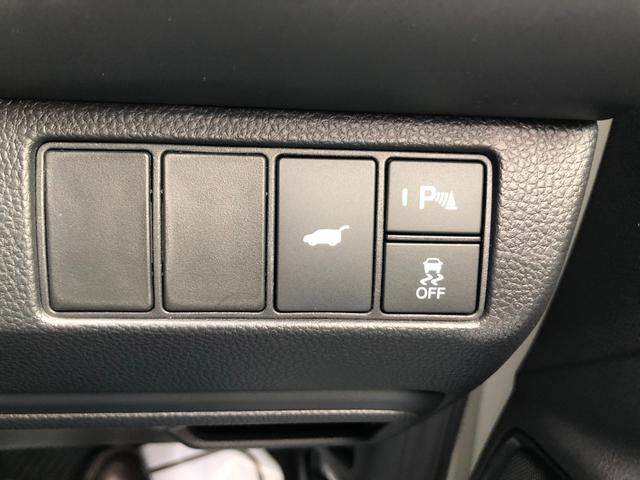 ヴェゼル ｅ：ＨＥＶ　Ｚ　登録済未使用車　衝突軽減ブレーキ　バックカメラ　クリアランスソナー　オートクルーズコントロール　レーンアシスト　衝突被害軽減システム　オートライト　ＬＥＤヘッドランプ　電動リアゲート　アルミホイール（22枚目）