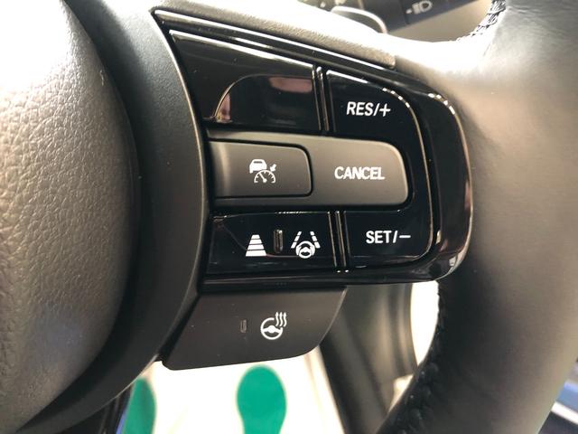 ヴェゼル ｅ：ＨＥＶ　Ｚ　登録済未使用車　衝突軽減ブレーキ　バックカメラ　クリアランスソナー　オートクルーズコントロール　レーンアシスト　衝突被害軽減システム　オートライト　ＬＥＤヘッドランプ　電動リアゲート　アルミホイール（36枚目）