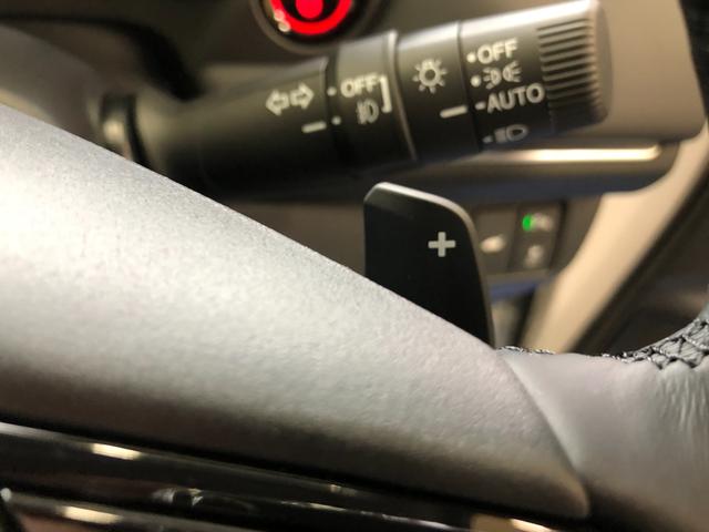 ヴェゼル ｅ：ＨＥＶ　Ｚ　登録済未使用車　衝突軽減ブレーキ　バックカメラ　クリアランスソナー　オートクルーズコントロール　レーンアシスト　衝突被害軽減システム　オートライト　ＬＥＤヘッドランプ　電動リアゲート　アルミホイール（38枚目）