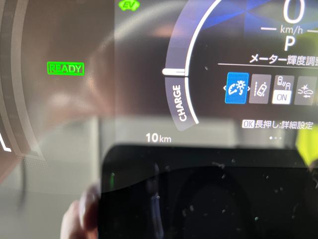 シエンタ ハイブリッドＺ　登録済未使用車　全周囲カメラ　ナビ　クリアランスソナー　オートクルーズコントロール　レーンアシスト　パークアシスト　衝突被害軽減システム　両側電動スライドドア　オートマチックハイビーム　オートライト（25枚目）
