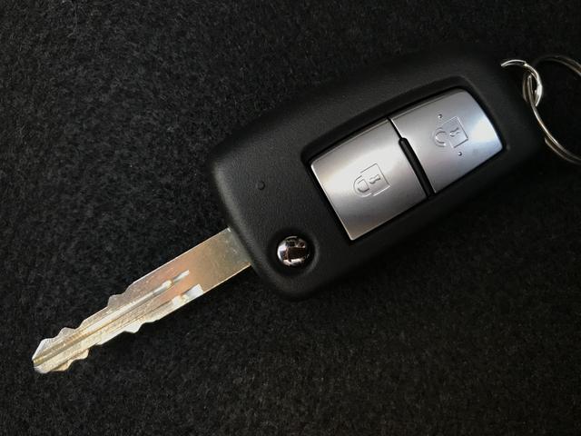 ｅＫワゴン Ｍ　バックカメラ　クリアランスソナー　レーンアシスト　衝突被害軽減システム　オートライト　キーレスエントリー　アイドリングストップ　電動格納ミラー　シートヒーター　ベンチシート　ＣＶＴ　盗難防止システム（12枚目）