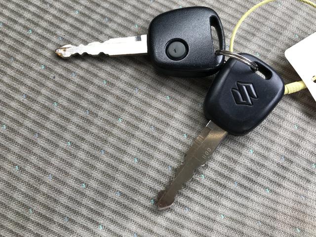 ワゴンＲ ＦＸ　ドライブレコーダー　ナビ　キーレスエントリー　アイドリングストップ　電動格納ミラー　ベンチシート　ＣＶＴ　盗難防止システム　ＡＢＳ　ＣＤ　ミュージックプレイヤー接続可　衝突安全ボディ　エアコン（8枚目）