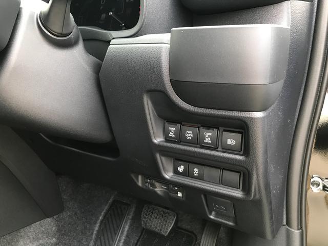 シエンタ ハイブリッドＺ　全周囲カメラ　ＴＶ　クリアランスソナー　オートクルーズコントロール　レーンアシスト　パークアシスト　衝突被害軽減システム　両側電動スライドドア　オートマチックハイビーム　オートライト（13枚目）