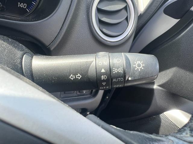 ｅＫカスタム 　Ｅ　ｅ－アシスト　バックカメラ　オートライト　スマートキー　電動格納ミラー　ベンチシート　ＣＶＴ　ＣＤ　ＵＳＢ　アルミホイール　エアコン　パワーウィンドウ（10枚目）