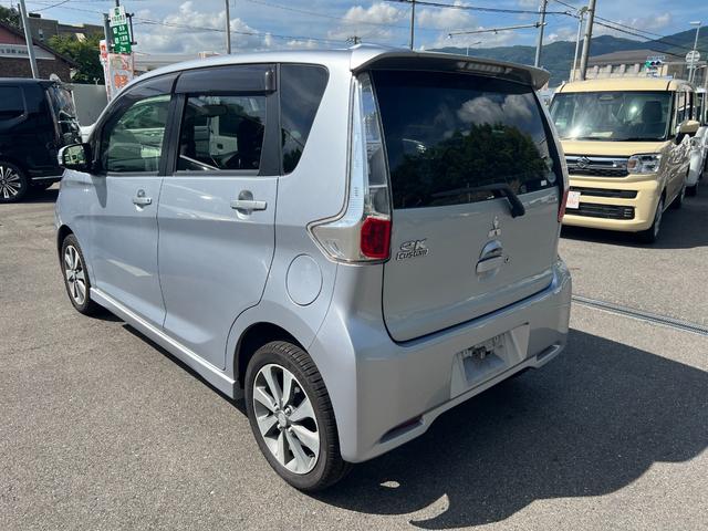 ｅＫカスタム 　Ｅ　ｅ－アシスト　バックカメラ　オートライト　スマートキー　電動格納ミラー　ベンチシート　ＣＶＴ　ＣＤ　ＵＳＢ　アルミホイール　エアコン　パワーウィンドウ（18枚目）