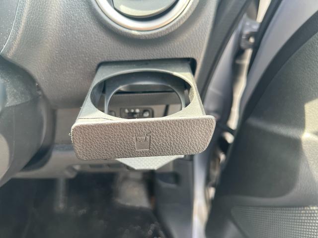 ｅＫカスタム 　Ｅ　ｅ－アシスト　バックカメラ　オートライト　スマートキー　電動格納ミラー　ベンチシート　ＣＶＴ　ＣＤ　ＵＳＢ　アルミホイール　エアコン　パワーウィンドウ（33枚目）