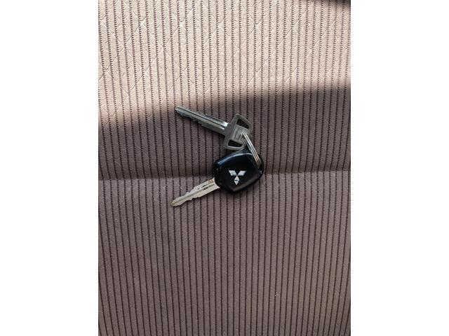 ｅＫワゴン Ｅ　ｅ－アシスト　ＥＴＣ　ＴＶ　クリアランスソナー　衝突被害軽減システム　キーレスエントリー　電動格納ミラー　シートヒーター　ベンチシート　ＣＶＴ　ＡＢＳ　ＥＳＣ　衝突安全ボディ　エアコン　パワーステアリング（49枚目）