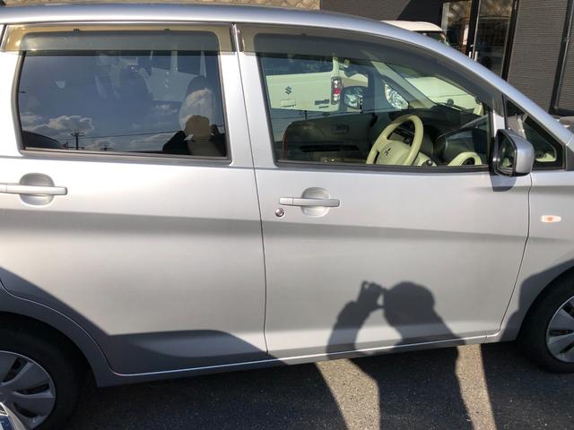 ｅＫワゴン Ｅ　ｅ－アシスト　ナビ　ＴＶ　クリアランスソナー　衝突被害軽減システム　キーレスエントリー　電動格納ミラー　シートヒーター　ベンチシート　ＣＶＴ　ＡＢＳ　ＥＳＣ　ＣＤ　ＵＳＢ　衝突安全ボディ　エアコン（7枚目）