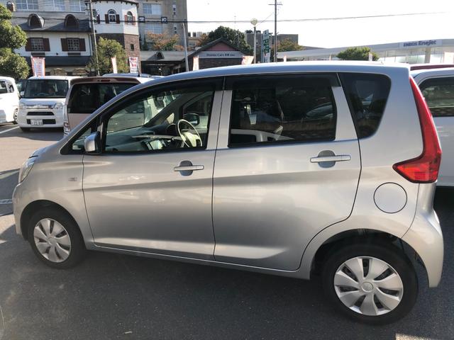 ｅＫワゴン Ｅ　ｅ－アシスト　ナビ　ＴＶ　クリアランスソナー　衝突被害軽減システム　キーレスエントリー　電動格納ミラー　シートヒーター　ベンチシート　ＣＶＴ　ＡＢＳ　ＥＳＣ　ＣＤ　ＵＳＢ　衝突安全ボディ　エアコン（11枚目）