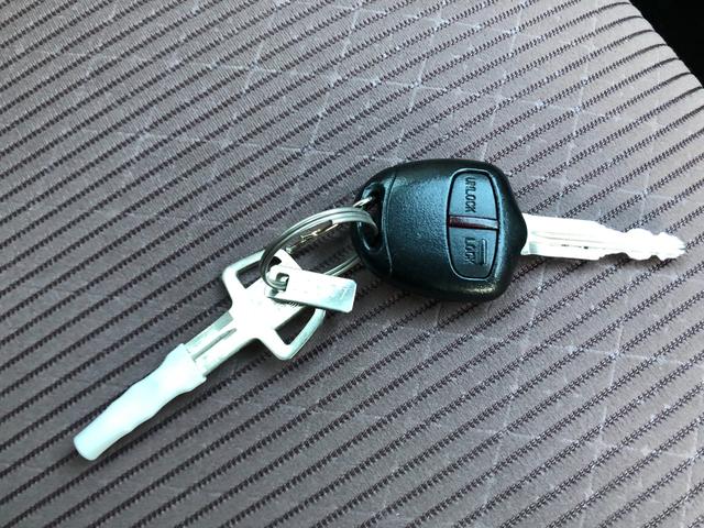 ｅＫワゴン Ｅ　ｅ－アシスト　ドライブレコーダー　ＥＴＣ　ＴＶ　クリアランスソナー　衝突被害軽減システム　キーレスエントリー　電動格納ミラー　シートヒーター　ベンチシート　ＣＶＴ　ＡＢＳ　ＥＳＣ　ＣＤ　ＵＳＢ　衝突安全ボディ（41枚目）