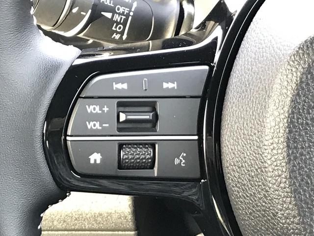 N-BOXカスタム コーディネートスタイル 両側電動スライドドア クリアランスソナー オートクルーズコントロール レーンアシスト 衝突被害軽減システム オートライト LEDヘッドランプ スマートキー アイドリングストップ 電動格納ミラー(9枚目)