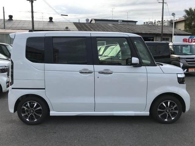 N-BOXカスタム コーディネートスタイル 両側電動スライドドア クリアランスソナー オートクルーズコントロール レーンアシスト 衝突被害軽減システム オートライト LEDヘッドランプ スマートキー アイドリングストップ 電動格納ミラー(19枚目)