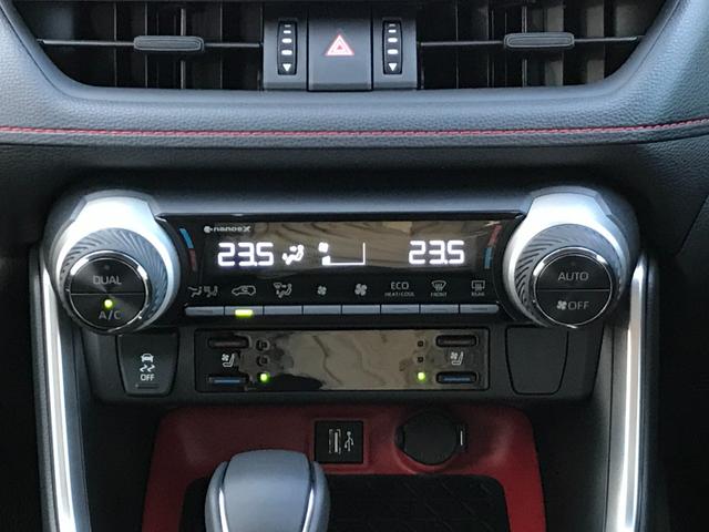RAV4 ハイブリッドアドベンチャー オフロードパッケージII 4WD 全周囲カメラ クリアランスソナー オートクルーズコントロール レーンアシスト パワーシート 衝突被害軽減システム TV オートマチックハイビーム オートライト LEDヘッドランプ(10枚目)