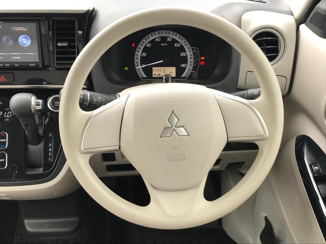 ハンドルの状態が悪いと運転に集中できませんよね。こちらの車、お気軽にお問い合わせください。