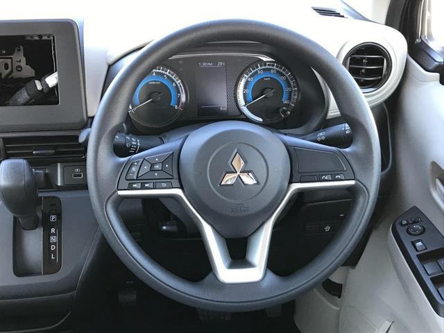 ｅＫワゴン Ｍ　届出済未使用車　バックカメラ　クリアランスソナー　レーンアシスト　衝突被害軽減システム　キーレスエントリー　アイドリングストップ　電動格納ミラー　シートヒーター　ベンチシート　ＣＶＴ　盗難防止システム（4枚目）