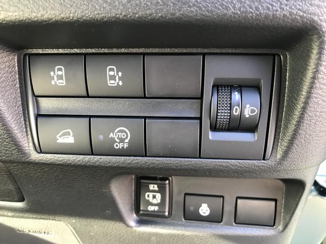 デリカミニ Ｔ　プレミアム　全周囲カメラ　両側電動スライドドア　オートクルーズコントロール　衝突被害軽減システム　オートライト　ＬＥＤヘッドランプ　スマートキー　アイドリングストップ　電動格納ミラー　シートヒーター　ベンチシート（10枚目）