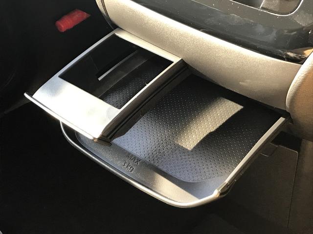 デリカミニ Ｔ　プレミアム　全周囲カメラ　両側電動スライドドア　オートクルーズコントロール　衝突被害軽減システム　オートライト　ＬＥＤヘッドランプ　スマートキー　アイドリングストップ　電動格納ミラー　シートヒーター　ベンチシート（13枚目）