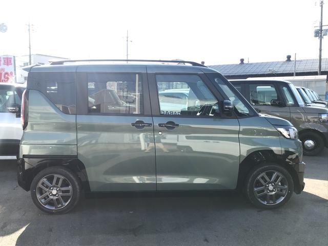 デリカミニ Ｔ　プレミアム　全周囲カメラ　両側電動スライドドア　オートクルーズコントロール　衝突被害軽減システム　オートライト　ＬＥＤヘッドランプ　スマートキー　アイドリングストップ　電動格納ミラー　シートヒーター　ベンチシート（19枚目）