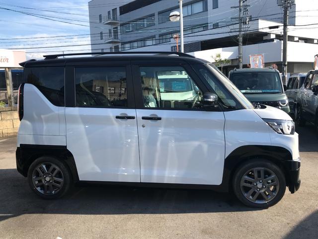 デリカミニ Ｇ　プレミアム　全周囲カメラ　両側電動スライドドア　クリアランスソナー　オートクルーズコントロール　スマートキー　アイドリングストップ　電動格納ミラー　シートヒーター　ベンチシート　ＣＶＴ　ＡＢＳ　ＥＳＣ（20枚目）