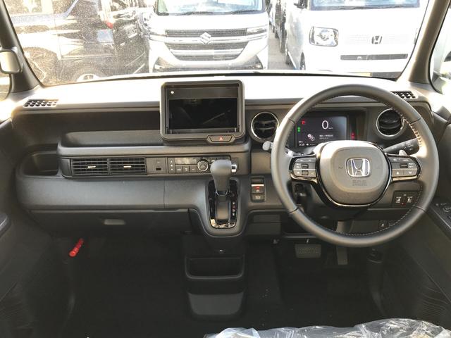 Ｎ－ＢＯＸカスタム ターボ　両側電動スライドドア　クリアランスソナー　オートクルーズコントロール　レーンアシスト　衝突被害軽減システム　オートライト　ＬＥＤヘッドランプ　スマートキー　アイドリングストップ　電動格納ミラー（7枚目）