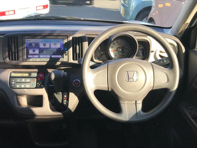 N-ONE スタンダード・ローダウン TV スマートキー アイドリングストップ 電動格納ミラー ベンチシート CVT 盗難防止システム ABS ESC CD 衝突安全ボディ エアコン パワーステアリング パワーウィンドウ 運転席エアバッグ(8枚目)