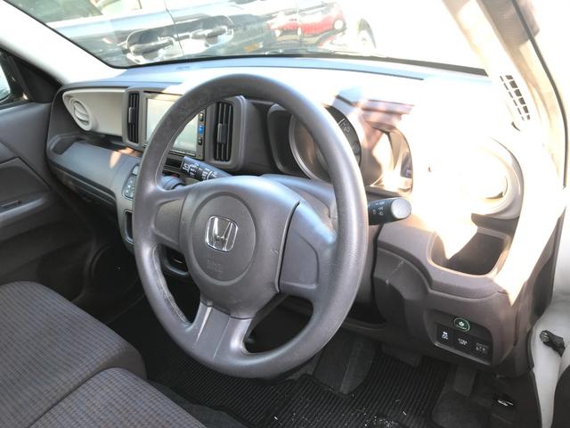 N-ONE スタンダード・ローダウン TV スマートキー アイドリングストップ 電動格納ミラー ベンチシート CVT 盗難防止システム ABS ESC CD 衝突安全ボディ エアコン パワーステアリング パワーウィンドウ 運転席エアバッグ(14枚目)