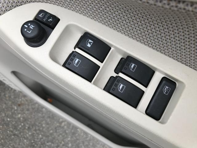 ムーヴ Ｘ　ＳＡ　ＥＴＣ　ナビ　ＴＶ　クリアランスソナー　衝突被害軽減システム　オートライト　スマートキー　アイドリングストップ　電動格納ミラー　ベンチシート　ＣＶＴ　盗難防止システム　ＡＢＳ　ＥＳＣ　ＣＤ　ＵＳＢ（16枚目）