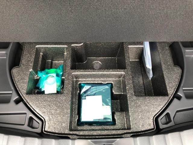 カローラクロス ハイブリッド　Ｚ　全周囲カメラ　クリアランスソナー　オートクルーズコントロール　レーンアシスト　パワーシート　パークアシスト　衝突被害軽減システム　サンルーフ　ＴＶ　オートマチックハイビーム　オートライト（22枚目）