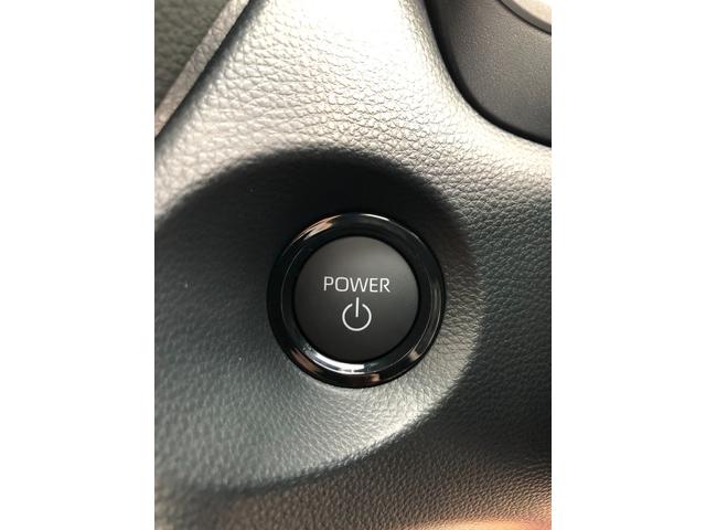 カローラクロス ハイブリッド　Ｚ　全周囲カメラ　クリアランスソナー　オートクルーズコントロール　レーンアシスト　パワーシート　パークアシスト　衝突被害軽減システム　サンルーフ　ＴＶ　オートマチックハイビーム　オートライト（45枚目）