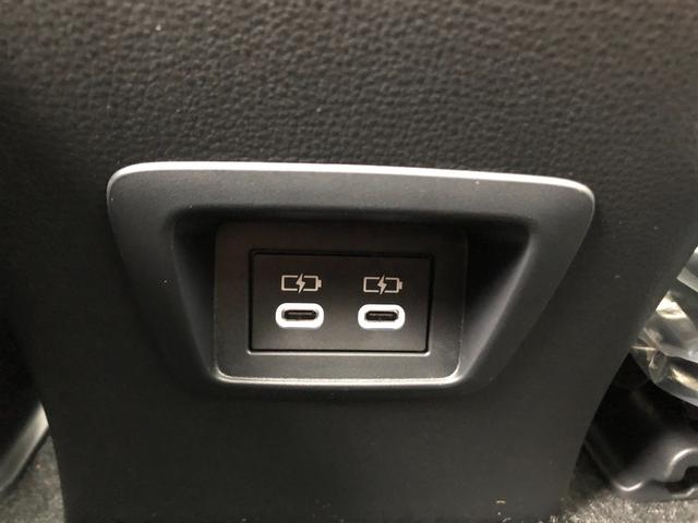 カローラクロス ハイブリッド　Ｚ　全周囲カメラ　クリアランスソナー　オートクルーズコントロール　レーンアシスト　パワーシート　パークアシスト　衝突被害軽減システム　サンルーフ　ＴＶ　オートマチックハイビーム　オートライト（52枚目）