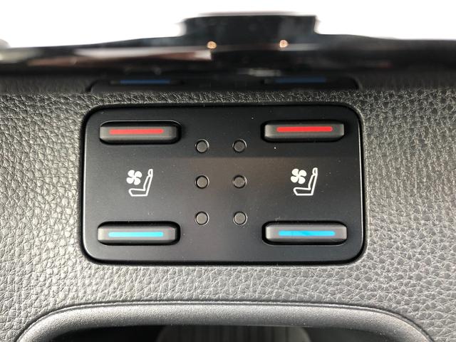 カローラクロス ハイブリッド　Ｚ　全周囲カメラ　クリアランスソナー　オートクルーズコントロール　レーンアシスト　パワーシート　パークアシスト　衝突被害軽減システム　サンルーフ　ＴＶ　オートマチックハイビーム　オートライト（54枚目）