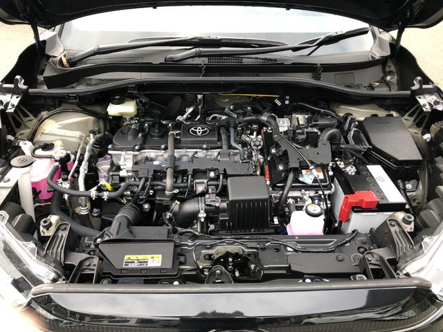 カローラクロス ハイブリッド　Ｚ　全周囲カメラ　クリアランスソナー　オートクルーズコントロール　レーンアシスト　パワーシート　パークアシスト　衝突被害軽減システム　サンルーフ　ＴＶ　オートマチックハイビーム　オートライト（56枚目）