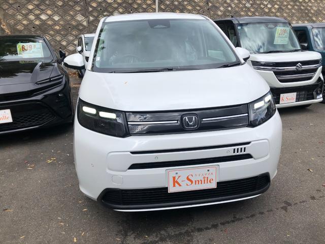 フリード エアー　ＥＸ　クリアランスソナー　オートクルーズコントロール　レーンアシスト　衝突被害軽減システム　両側電動スライドドア　オートライト　ＬＥＤヘッドランプ　スマートキー　電動格納ミラー　シートヒーター　３列シート（6枚目）