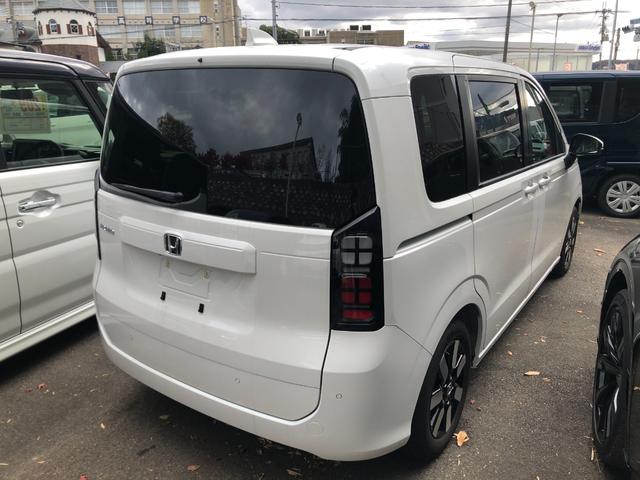 フリード エアー　ＥＸ　クリアランスソナー　オートクルーズコントロール　レーンアシスト　衝突被害軽減システム　両側電動スライドドア　オートライト　ＬＥＤヘッドランプ　スマートキー　電動格納ミラー　シートヒーター　３列シート（8枚目）