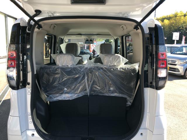 ルークス Ｘ　両側スライド・片側電動　クリアランスソナー　衝突被害軽減システム　オートマチックハイビーム　オートライト　ＬＥＤヘッドランプ　スマートキー　アイドリングストップ　電動格納ミラー　ベンチシート　ＣＶＴ（17枚目）