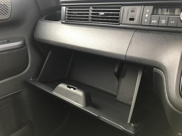 N-BOXカスタム ターボ 両側電動スライドドア クリアランスソナー オートクルーズコントロール レーンアシスト 衝突被害軽減システム オートライト LEDヘッドランプ スマートキー アイドリングストップ シートヒーター(15枚目)