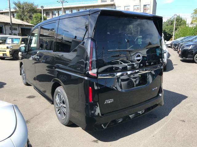 セレナ ｅ－パワー　ハイウェイスターＶ　全周囲カメラ　クリアランスソナー　ＴＶ　オートクルーズコントロール　衝突被害軽減システム　両側電動スライドドア　ＬＥＤヘッドランプ　スマートキー　電動格納ミラー　３列シート　ＣＶＴ　アルミホイール（22枚目）