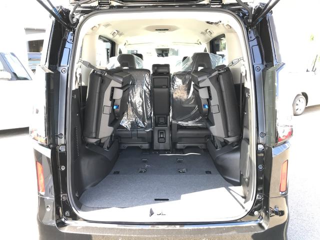 セレナ ｅ－パワー　ハイウェイスターＶ　全周囲カメラ　クリアランスソナー　ＴＶ　オートクルーズコントロール　衝突被害軽減システム　両側電動スライドドア　ＬＥＤヘッドランプ　スマートキー　電動格納ミラー　３列シート　ＣＶＴ　アルミホイール（41枚目）