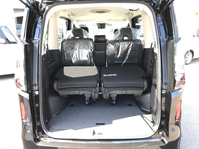 セレナ ｅ－パワー　ハイウェイスターＶ　全周囲カメラ　クリアランスソナー　ＴＶ　オートクルーズコントロール　衝突被害軽減システム　両側電動スライドドア　ＬＥＤヘッドランプ　スマートキー　電動格納ミラー　３列シート　ＣＶＴ　アルミホイール（43枚目）