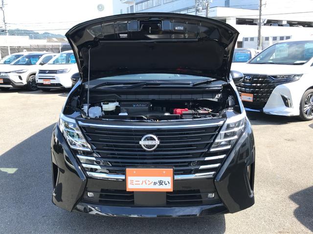 セレナ ｅ－パワー　ハイウェイスターＶ　全周囲カメラ　クリアランスソナー　ＴＶ　オートクルーズコントロール　衝突被害軽減システム　両側電動スライドドア　ＬＥＤヘッドランプ　スマートキー　電動格納ミラー　３列シート　ＣＶＴ　アルミホイール（55枚目）