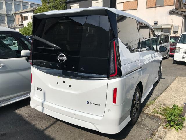 セレナ ｅ－パワー　ハイウェイスターＶ　全周囲カメラ　ＴＶ　クリアランスソナー　オートクルーズコントロール　レーンアシスト　衝突被害軽減システム　両側電動スライドドア　ＬＥＤヘッドランプ　スマートキー　アイドリングストップ　電動格納ミラー（20枚目）