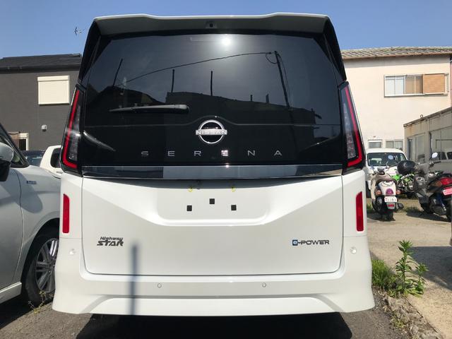 セレナ ｅ－パワー　ハイウェイスターＶ　全周囲カメラ　ＴＶ　クリアランスソナー　オートクルーズコントロール　レーンアシスト　衝突被害軽減システム　両側電動スライドドア　ＬＥＤヘッドランプ　スマートキー　アイドリングストップ　電動格納ミラー（21枚目）