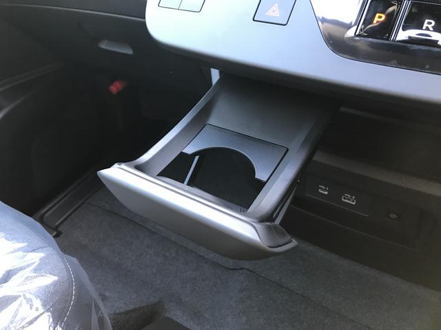 セレナ e-パワー ハイウェイスターV 全周囲カメラ TV クリアランスソナー 両側電動スライドドア 電動格納ミラー 3列シート CVT USB Bluetooth(35枚目)