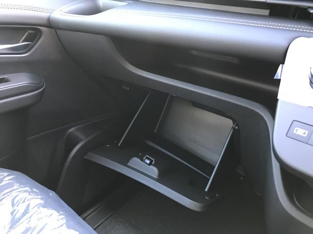 セレナ e-パワー ハイウェイスターV 全周囲カメラ TV クリアランスソナー 両側電動スライドドア 電動格納ミラー 3列シート CVT USB Bluetooth(45枚目)