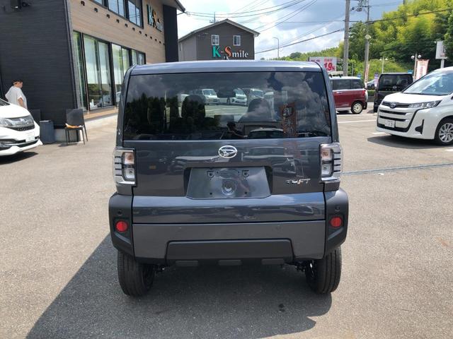 タフト Ｘ　クリアランスソナー　衝突被害軽減システム　オートライト　ＬＥＤヘッドランプ　スマートキー　アイドリングストップ　電動格納ミラー　サンルーフ　ＣＶＴ　盗難防止システム　ＡＢＳ　ＥＳＣ　衝突安全ボディ（11枚目）