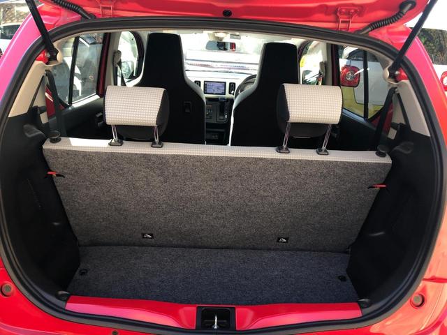 アルト Ｘ　ＥＴＣ　バックカメラ　ナビ　ＴＶ　衝突被害軽減システム　スマートキー　アイドリングストップ　電動格納ミラー　シートヒーター　ＣＶＴ　盗難防止システム　ＡＢＳ　ＥＳＣ　ＣＤ　アルミホイール（17枚目）