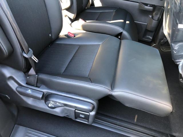 ステップワゴン ｅ：ＨＥＶスパーダ　全周囲カメラ　ナビ　クリアランスソナー　オートクルーズコントロール　レーンアシスト　衝突被害軽減システム　両側電動スライドドア　オートライト　ＬＥＤヘッドランプ　電動リアゲート　スマートキー（18枚目）